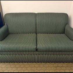 Sleeping Sofa 🛋️ Recliner Sofa.  