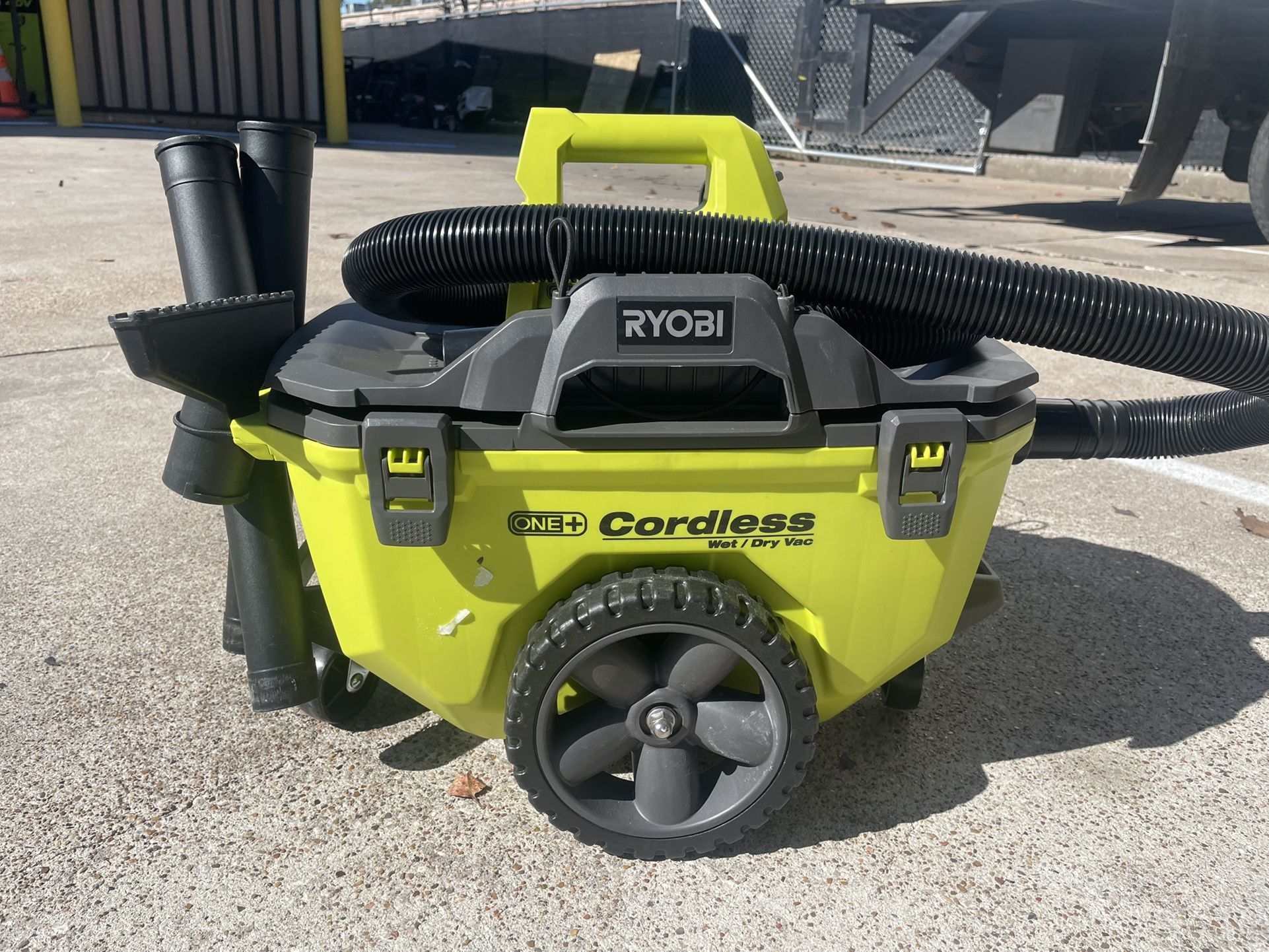 Ryobi 18v Cordless Shop Vac