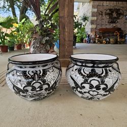 Black And White Talavera Clay Pots, Planters,Plants, Pottery $60 cada uno.