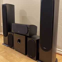 Pioneer 5.1 surround sound set, by Andrew Jones