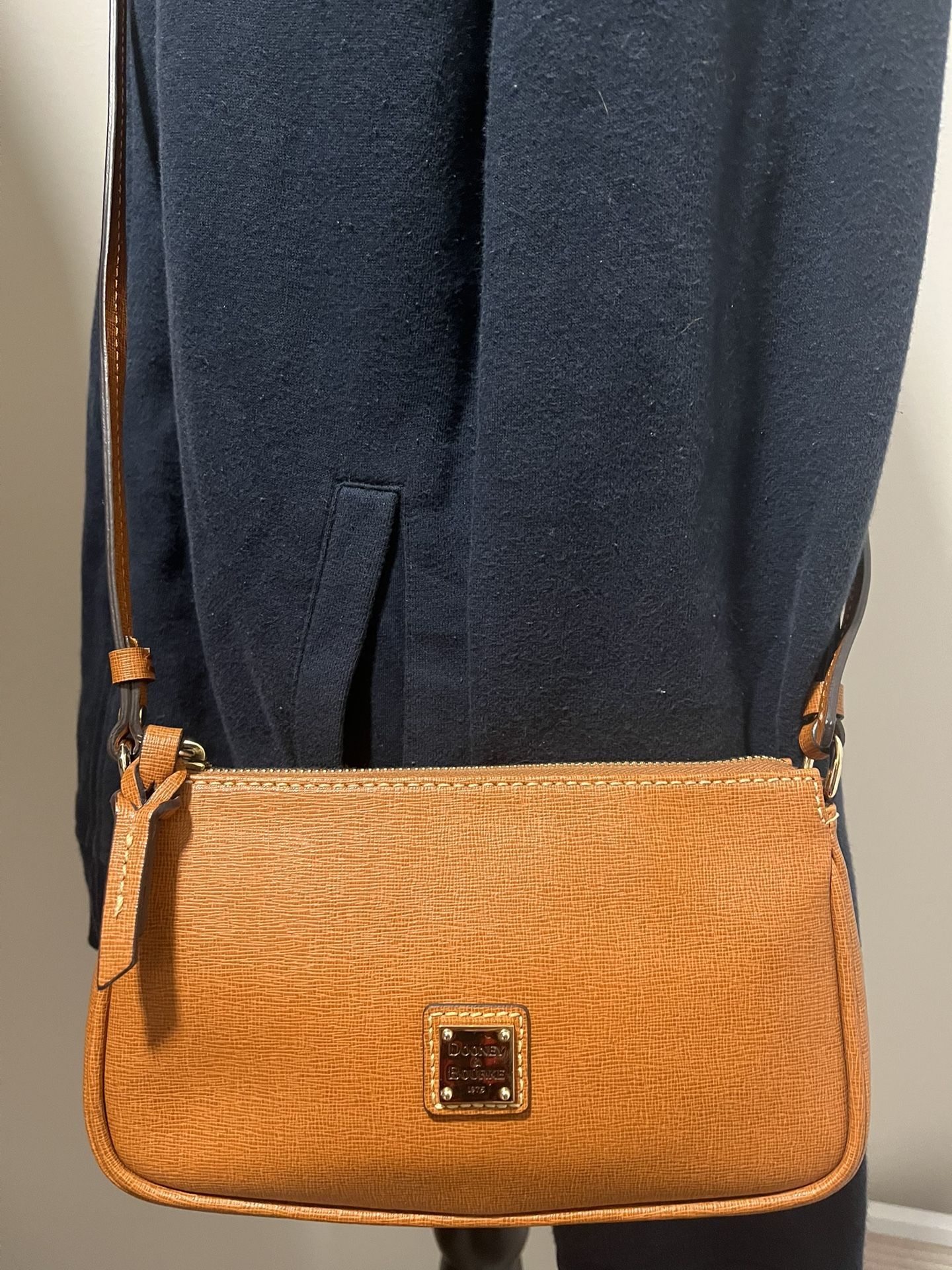 Dooney & Bourke Lexi Crossbody