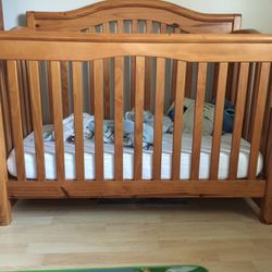 Crib With Mattress Toddler Bed Attachment  And  Sheets 