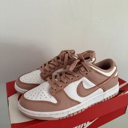 Women’s Nike Low Dunks 