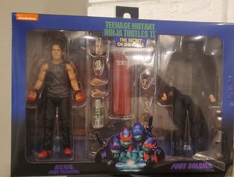 Teenage Mutant NinjaTurtles Secret of the Ooze Foot Training Keno & Ooze Foot Soldier.

open to trades.