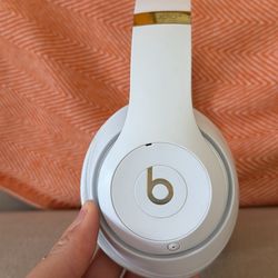 Beats Studio 3