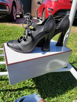 Tory Burch Heels