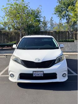 2013 Toyota Sienna