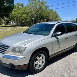 1004 Chrysler Pacifica Touring- Edition 