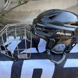Bauer Re-Akt 150M with Cage