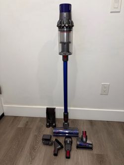 Vacuum Dyson V10 Animal (Iron)