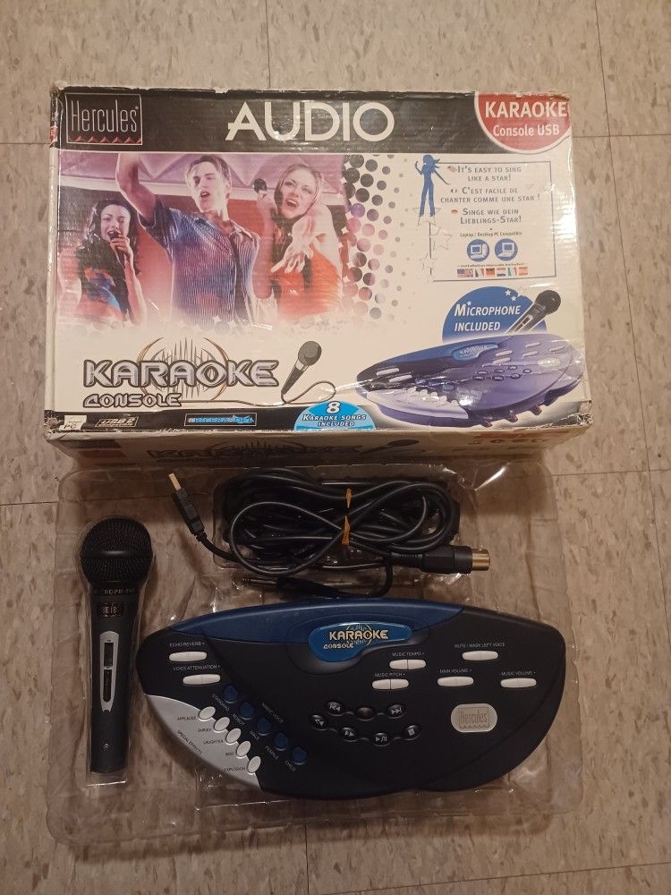 OPEN BOX KARAOKE CONDOLE,NEW NEVER USE ONLY PICK UP 