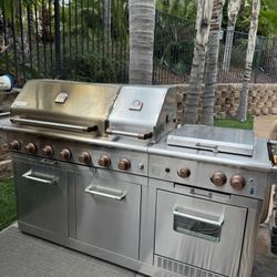 JENN AIR BBQ WITH OVEN/GRILL