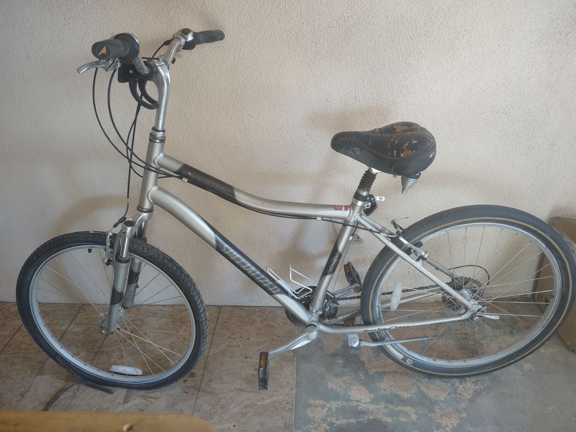 1995 Specialized Expedition Sport model, specifically a comfort-oriented hybrid bike