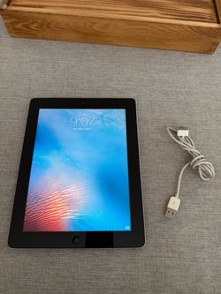 Apple iPad with 30-Pin Charging Cable