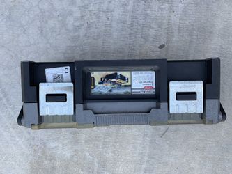 Cantilever organizer 18