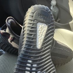 Adidas boost Great Shoes 9 1/2  70 Dls