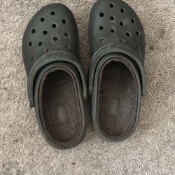 Black Crocs