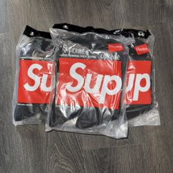 Black Supreme Socks 
