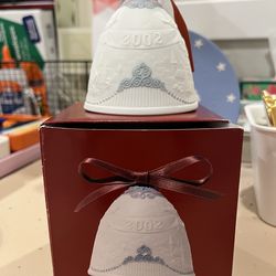 Lladro 2002 Christmas Bell w/ Box
