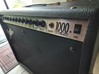 Fender Roc Pro 1000 Hybrid Guitar Amp