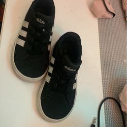 Addidas Boys Shoes Size 7
