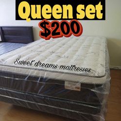 Queen Size Euro Pillow Top Mattress Set