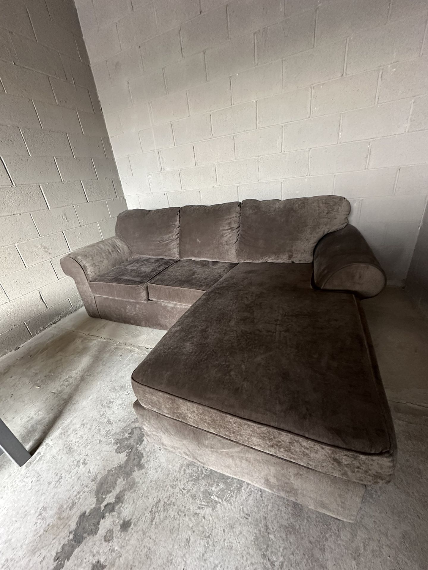 Comfy Sectional Couch With Adjustable L Seat
