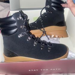 Calia By Carrie Underwood Women’s boots REDUCED