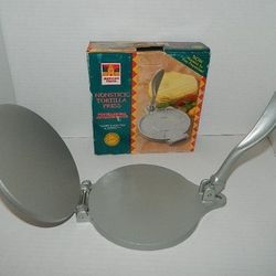 6 Inch Tortilla Press only used this once like new.