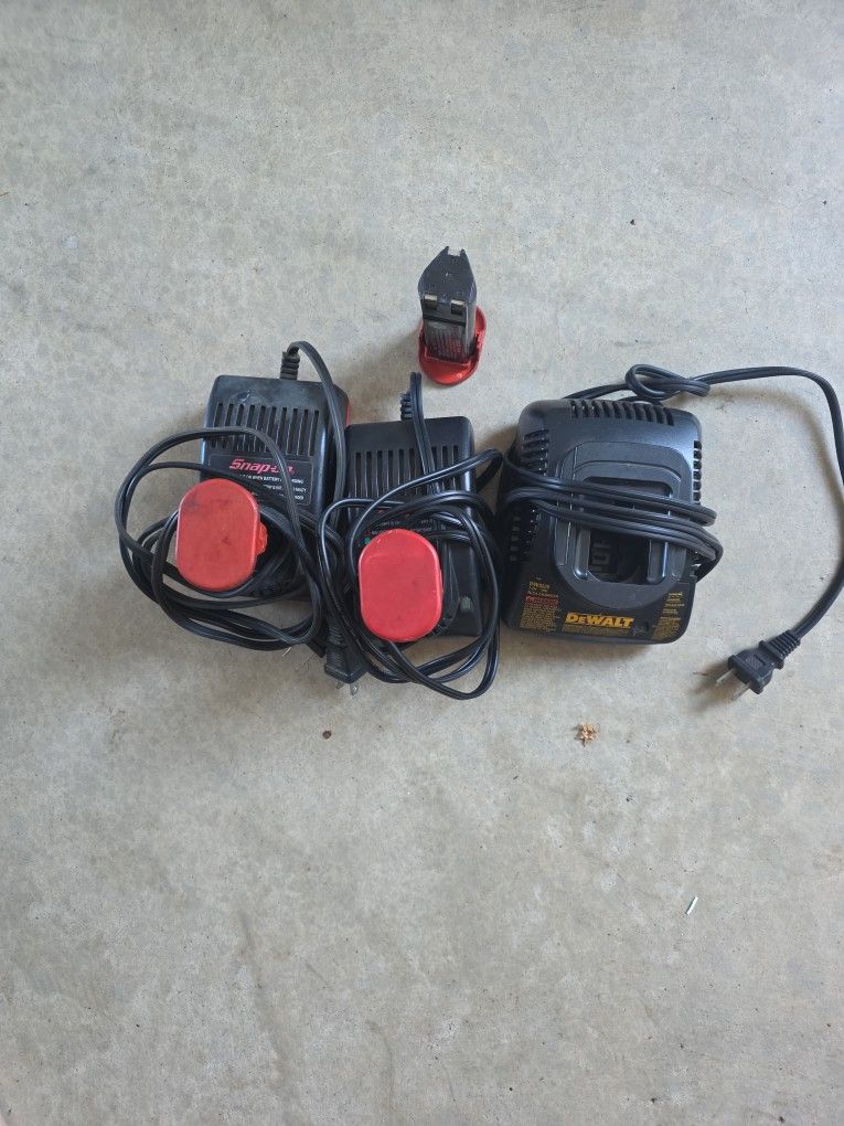 SNAP ON AND DEWALT CHARGER,