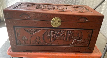 VINTAGE HAND CARVED CAMPHOR WOOD CHEST TRUNK ASIAN CHINESE