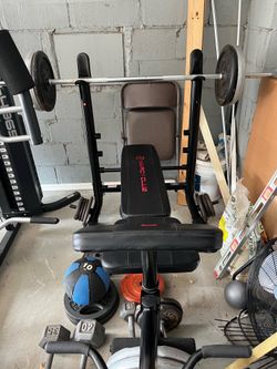 Bench press with incline and 250 lbs of weights