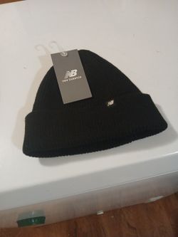 Men's New Balance Winter Beanie Hat All Black Brand New 