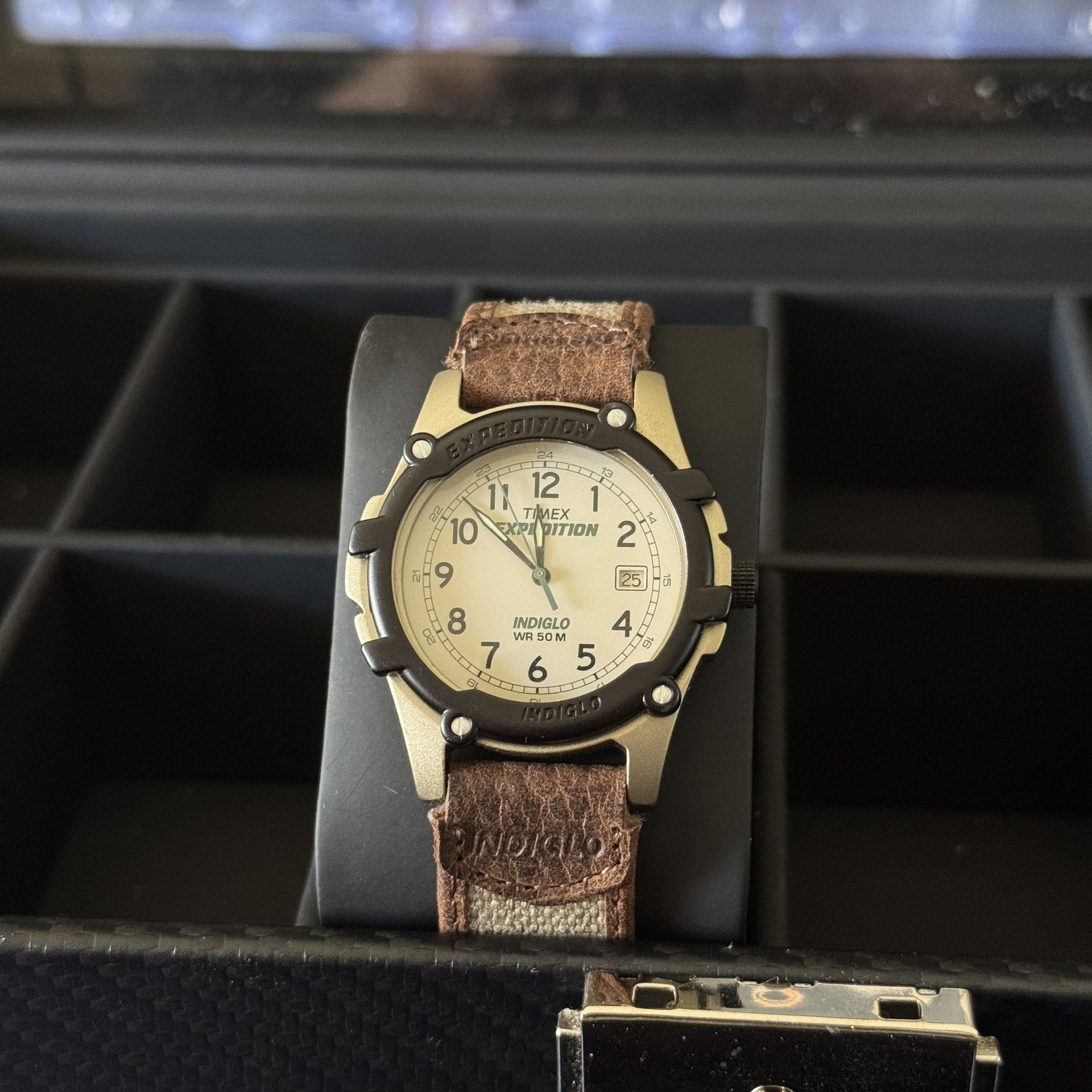 Timex Expedition Indiglo men’s quartz date 38mm 50m WR watch light up dial runs