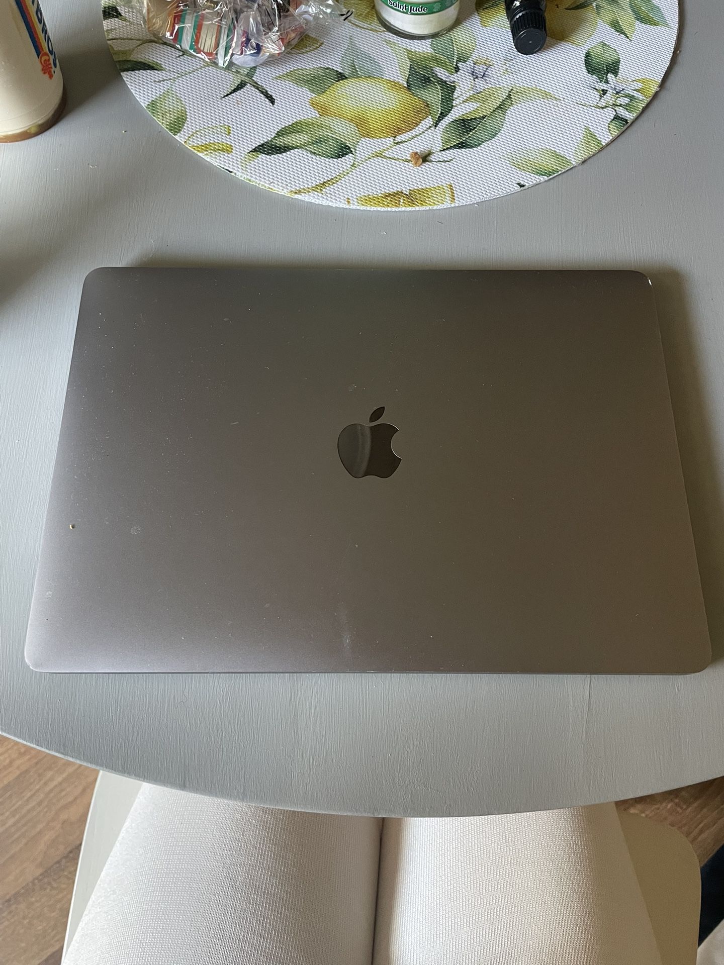 MacBook