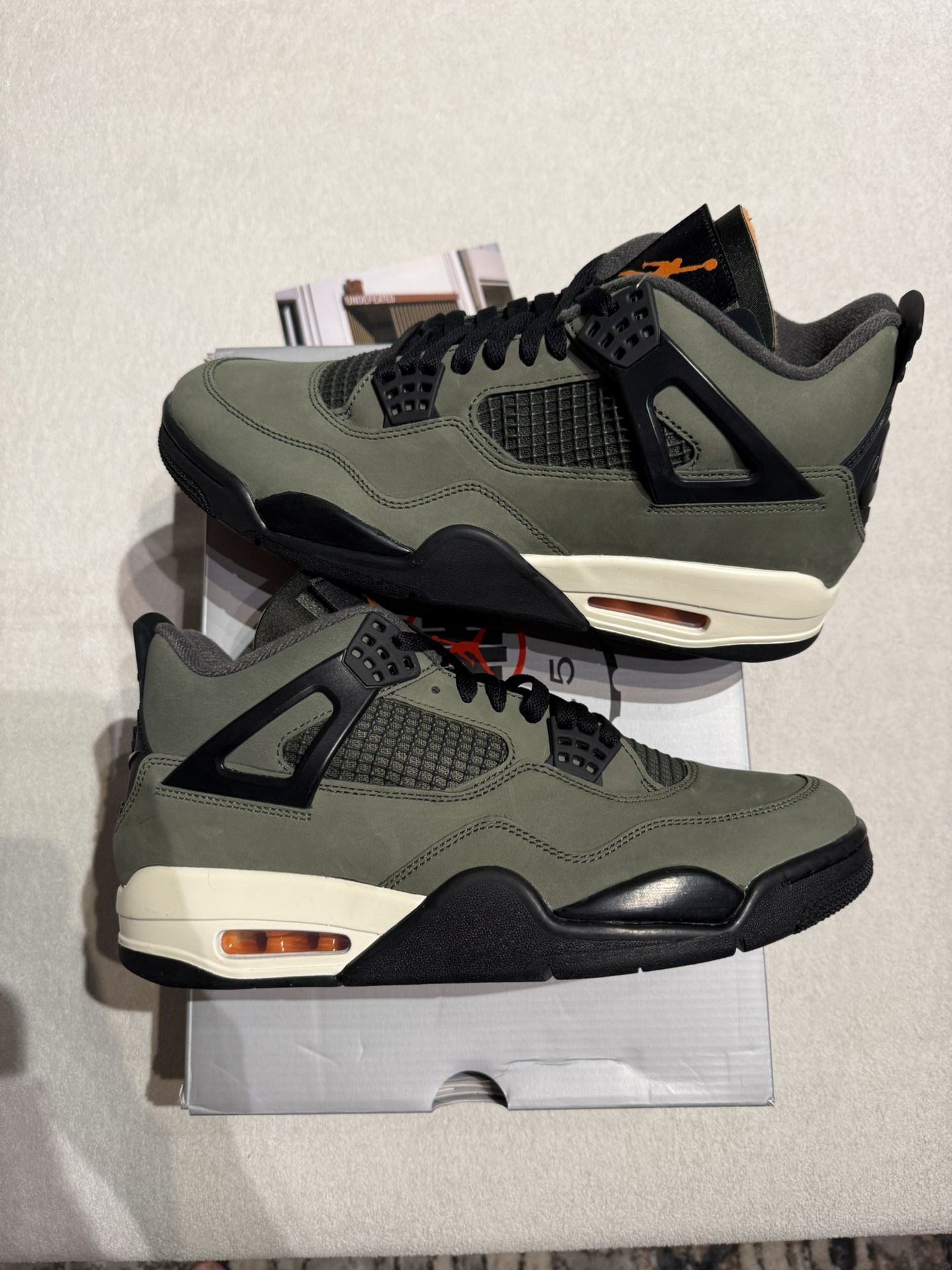 Jordan 4 Undefeated 
