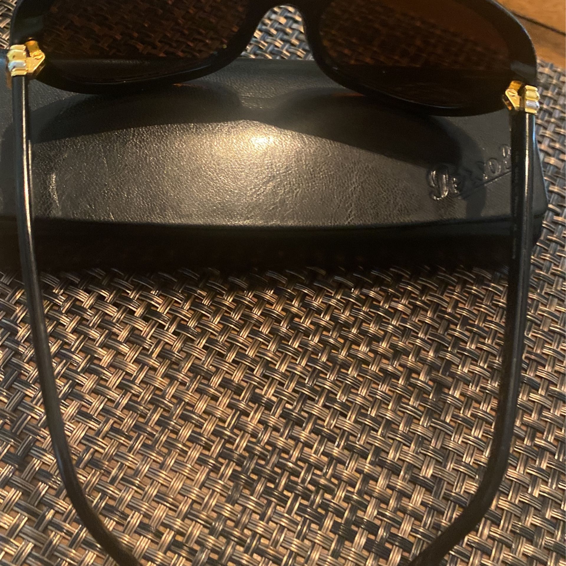 Cartier Sunglasses Used Good Condition display picture 1