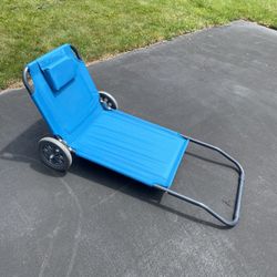 Beach Chair   New In Package  Never Used