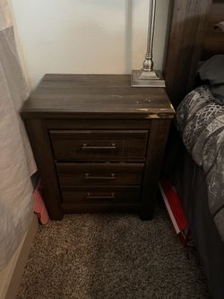 King Bed And Nightstand