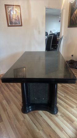 Dinning table
