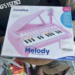 Small Kids Piano