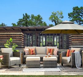 Patio set outdoor new in the box