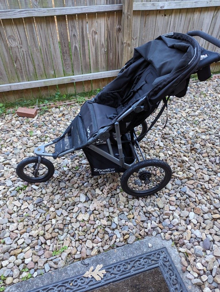 Joovy Zoom360 Ultralight Jogging Stroller