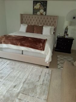 King size bed like brand new