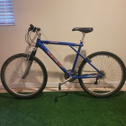 GT Mmontain BIKE