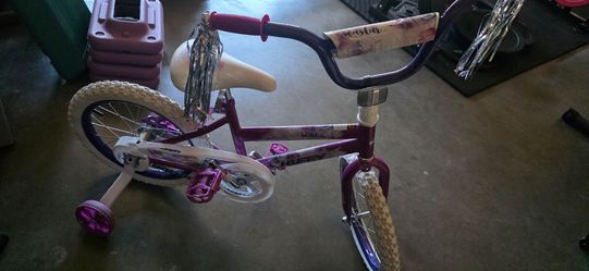 Girls huffy bike