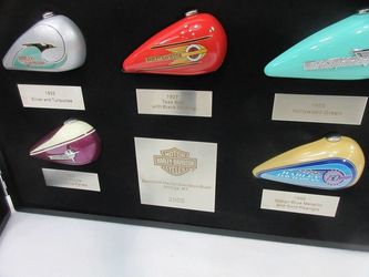Harley Davidson 2005 Tank Display