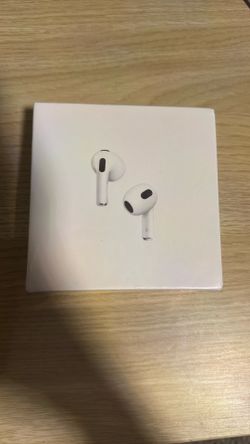 AirPods 3 MagSafe Charging Case