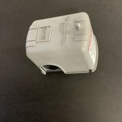 Square D 30/50 Pressure Switch.
