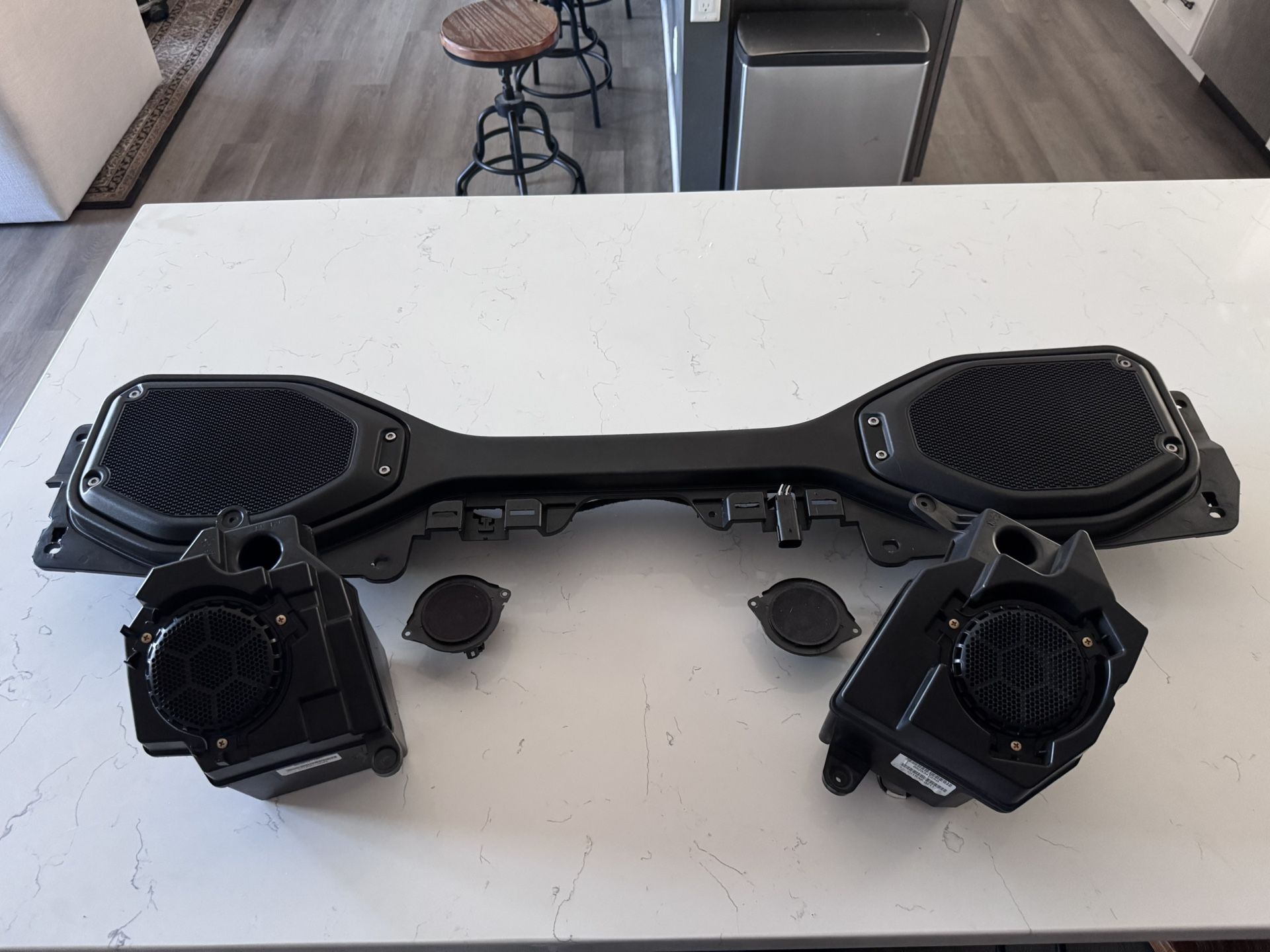 Factory Base Model Speakers-Full Set-2018/2023 Jeep Wangler 